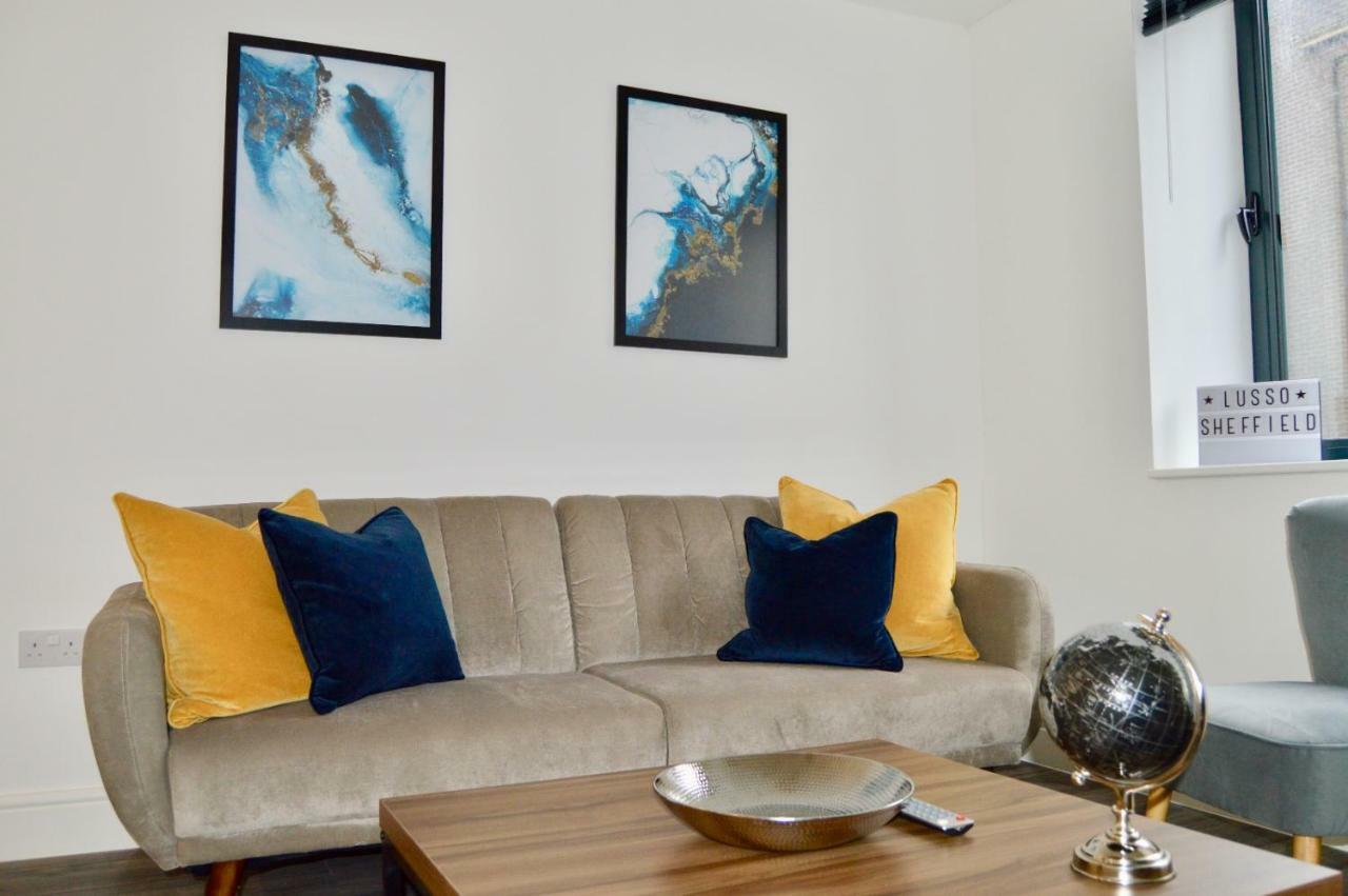 Qh31 - City Centre Location With 2 Double Bedrooms Sleeping Up To 4 People - Spacious Work Or Leisure Apartment Sheffield Buitenkant foto