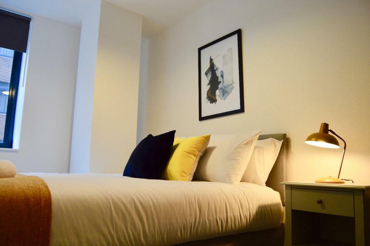 Qh31 - City Centre Location With 2 Double Bedrooms Sleeping Up To 4 People - Spacious Work Or Leisure Apartment Sheffield Buitenkant foto