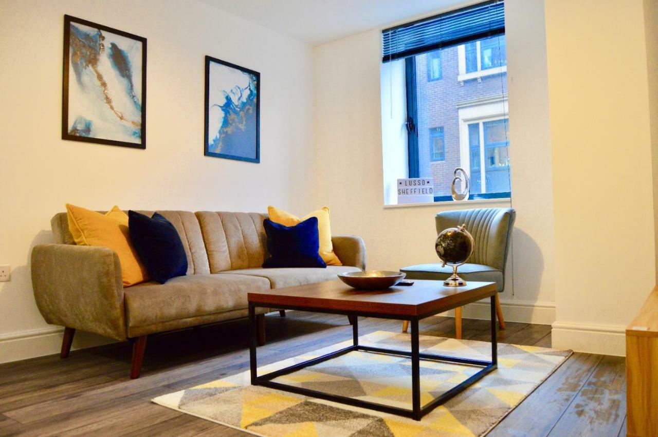 Qh31 - City Centre Location With 2 Double Bedrooms Sleeping Up To 4 People - Spacious Work Or Leisure Apartment Sheffield Buitenkant foto